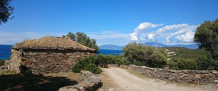 Explorez les villages de Corse depuis le camping