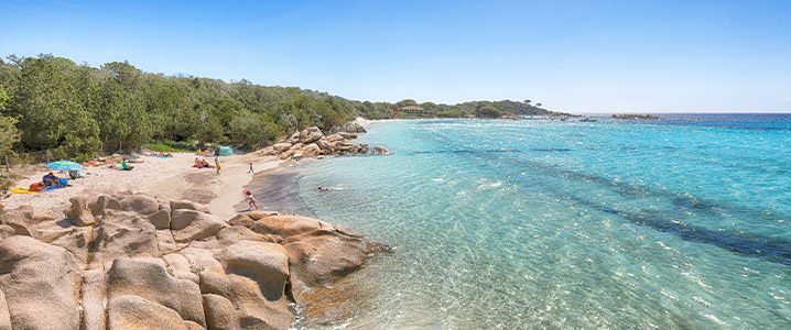 Plage paradisiaque de Santa Giulia