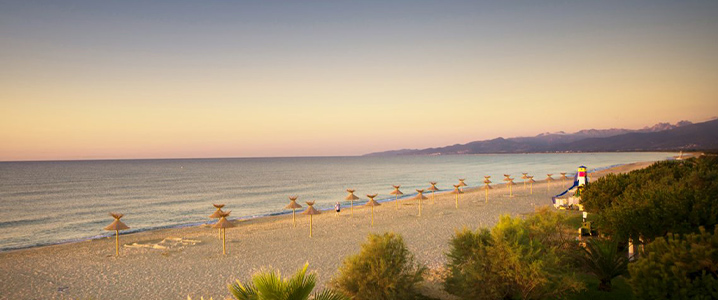 Coucher de soleil sur la plage du camping Arinella Bianca